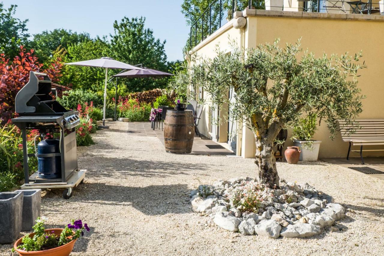 Domaine L'Ancien Vignoble Saint-Julien-de-Lampon Exterior foto